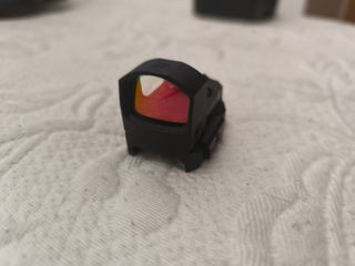 Vector Optics Frenzy 1x17x24 MOS