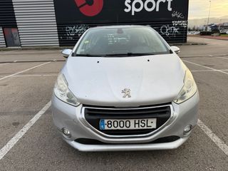 Peugeot 208 2013
