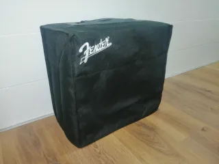 Amplificador Fender Mustang LT50 + Funda