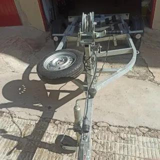 Remolque ligero para barcas