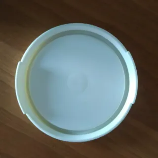 Contenitore Tupperware 300 ml rosso