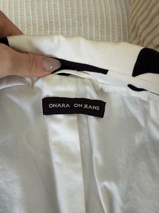 Americana Onara Blanco y Negro