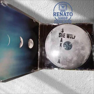 CD Shakira She Wolf