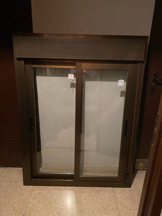 Dos ventanas correderas con persiana y climalit pr