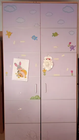 Armario infantil 2.39m alto x 1m ancho