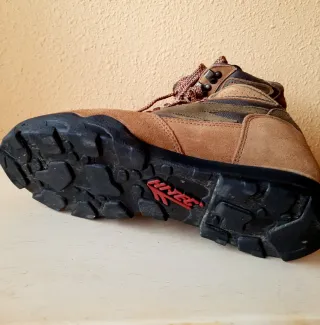 Botas de chico marrones y negras