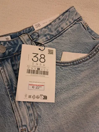 Falda pantalón mini denim Stradivarius Talla 38