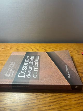 Diseño y desarrollo del currículum – UNED