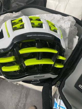 Casco Speed Dario 2 Talla M Neón Usado 2 veces.