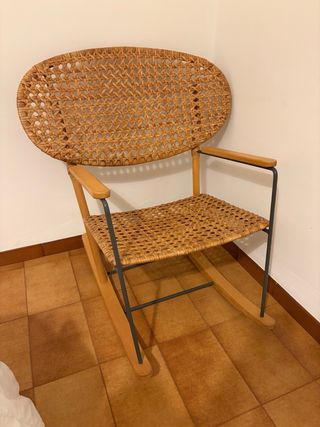 Dondola IKEA GRÖNADAL in rattan e legno