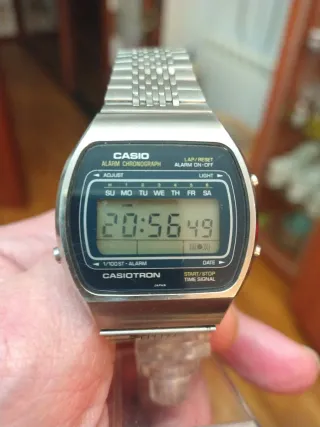 Reloj Casio Digital Plata y Negro