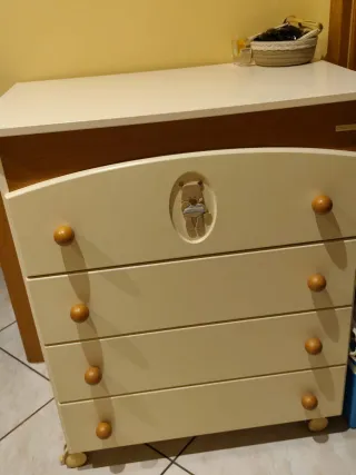 Cômoda bebé Micuna como nova preço bombastico