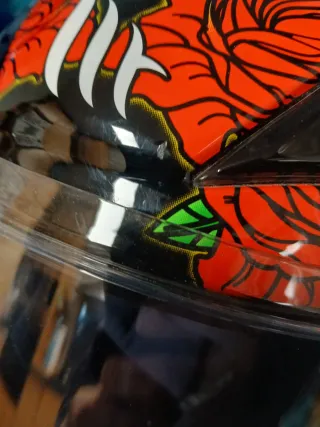 Casco MT Revenge Skull & Roses Talla M