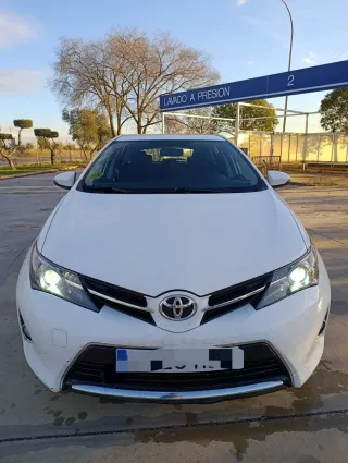 Toyota Auris 2014