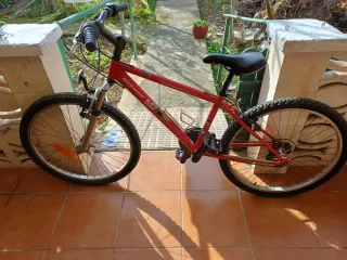 Bicicleta Rockrider Roja