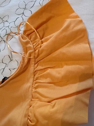 Top Zara volante naranja talla S