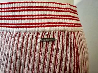 Falda midi roja y blanca marca Pertegaz talla XL