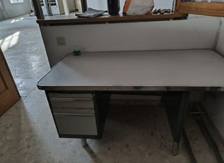 Escritorio Metálico Industrial 150x75 cm