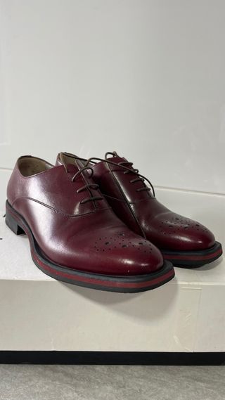 Zapatos oxford de cuero  Pollini (Italia), 39