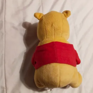 Peluche Winnie the Pooh con tarro de miel