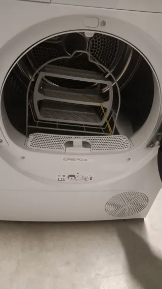 Secadora Siemens WQ45G2A0ES Blanca y negra