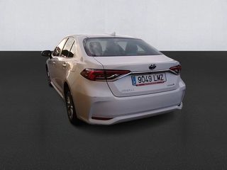 Toyota Corolla   1.8 125H BUSINESS PLUS E-CVT SEDAN