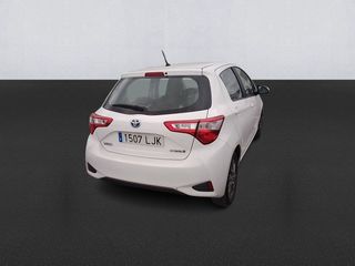 Toyota Yaris   1.5 100H Active