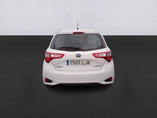 Toyota Yaris   1.5 100H Active