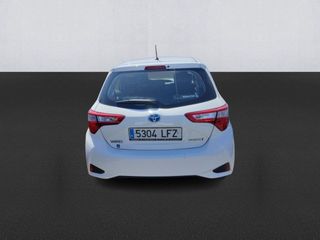 Toyota Yaris   1.5 100H Active