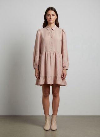 Vestido camisero rosa con volante