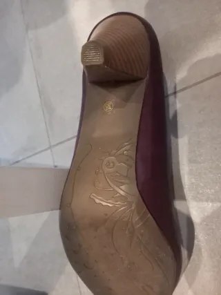 Zapatos de tacón morados