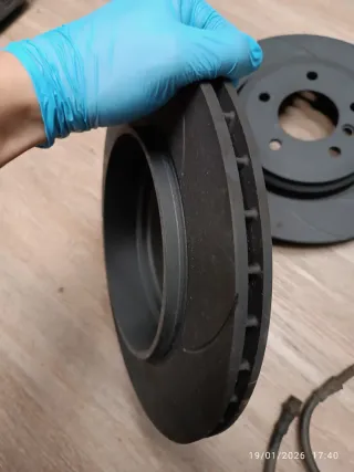 Pinzas de freno traseras 330 e46 y discos 330 e46