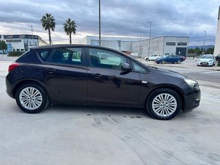 Opel Astra 2015