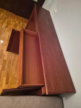 Mueble aparador de madera