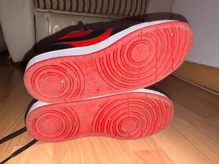 Zapatos Nike Negros y Rojos Talla 36