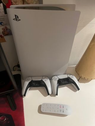 PS5 + 2 mandos + juegos
