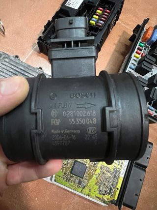 Para reparar centralita Opel Corsa D 1.3 CDTI 2006