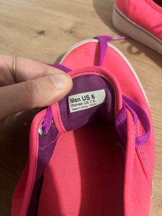 Zapatillas Vans rosas y moradas