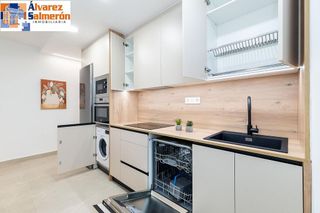 Piso en venta en Barrio de Zaidín en Granada