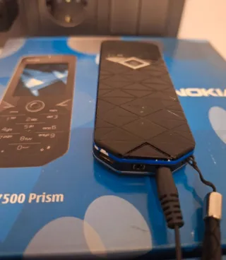 Nokia 7500 Prism Móvil Vintage Años 90