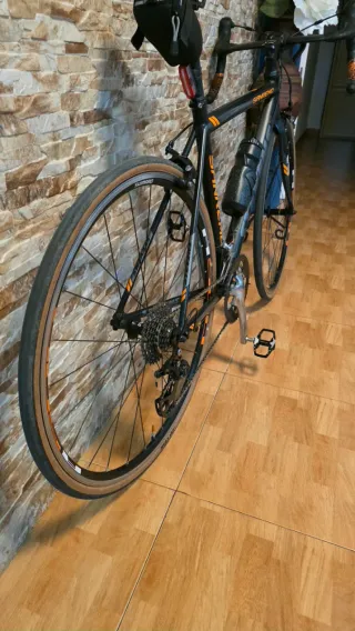 Bicicleta de carretera Stevens San Remo