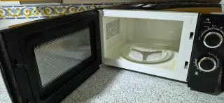 Microondas Orbegozo Negro