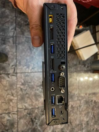 Lenovo ThinkCentre M700 Mini PC Negro