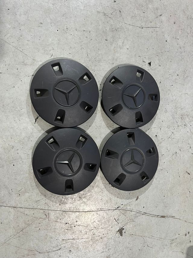 Tapacubos Mercedes Benz (4 unidades)