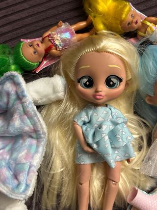 Lote Muñecas Bebé Llorón y Accesorios