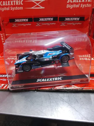 Scalextric Peugeot 908 HDI FAP Digital