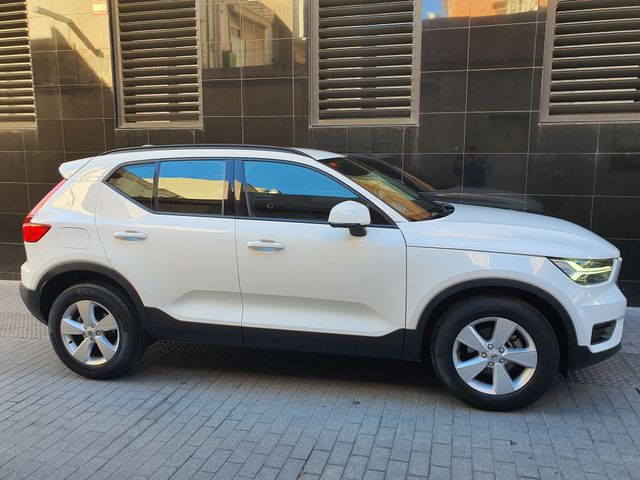 Volvo XC40 1.5 T2 MOMENTUM AÑO 2021