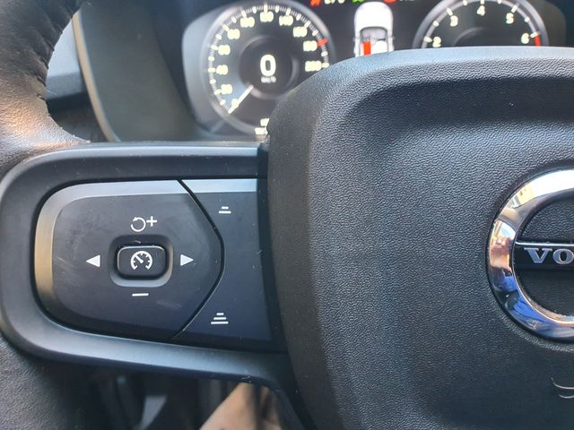 Volvo XC40 1.5 T2 MOMENTUM AÑO 2021