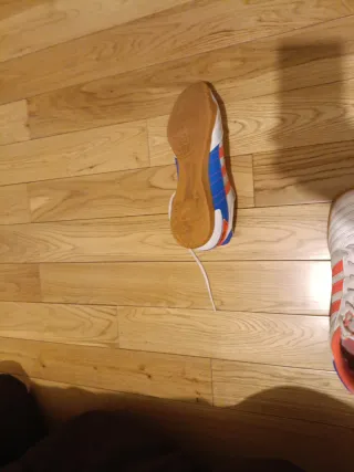 Zapatillas Adidas Fútbol Sala Naranja y Blanco