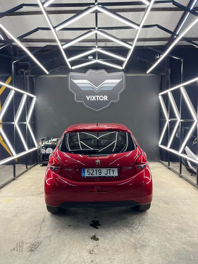 Peugeot 208 1.2 PureTech Style 82